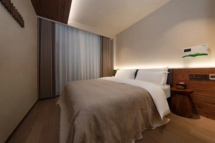 Family Suite with balcony and with garden view