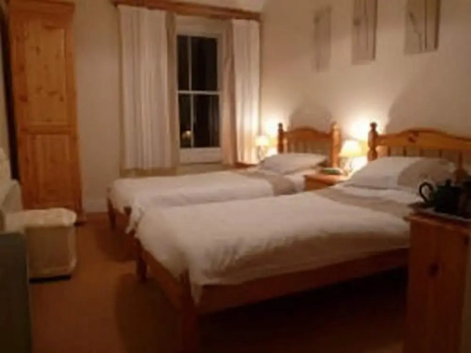 Llysyfran Farm B&B