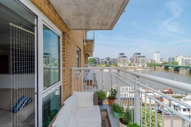 Oyster Wharf Suites