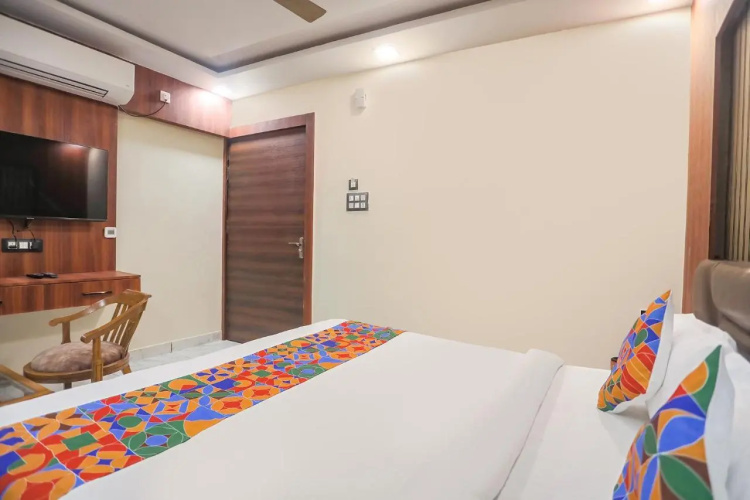Fabhotel The Treenity House