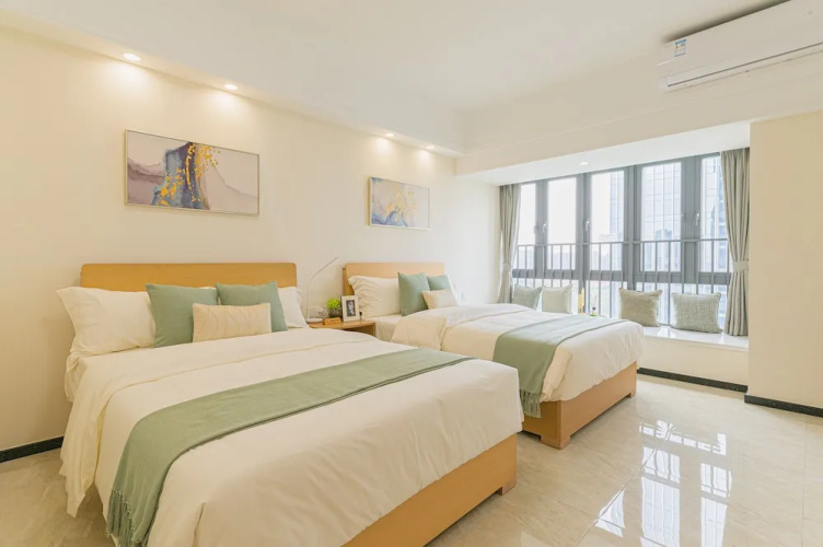 Bainianhui International Apartment