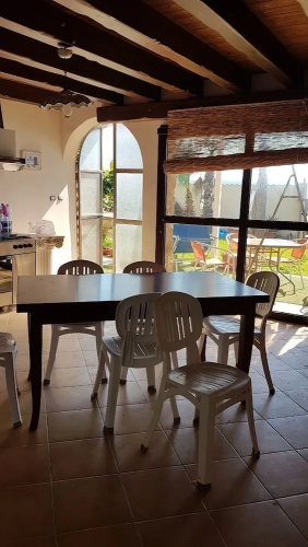 Villa rosa fronte mare