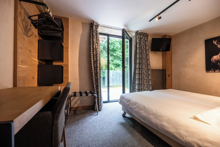 Standard Double room with balcony