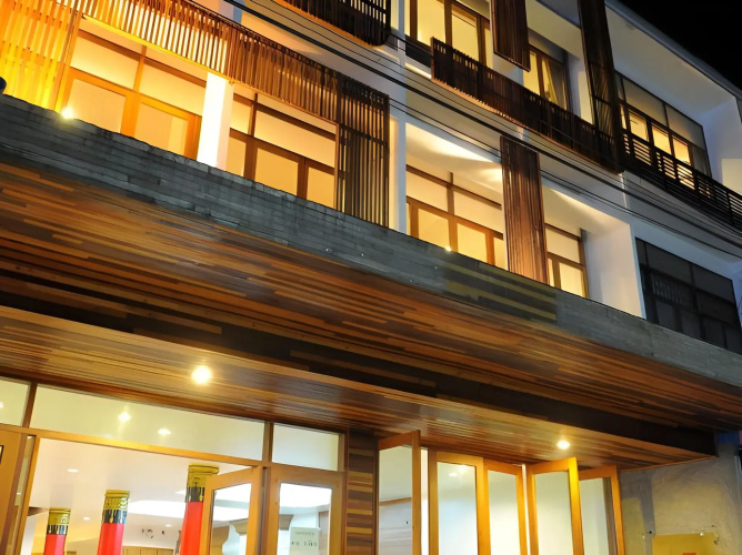 Sukkasem Hotel