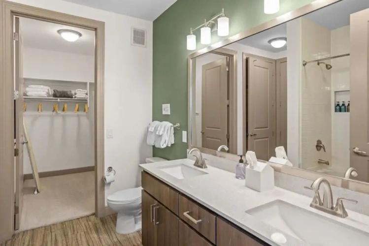 1 Bedroom Apartment