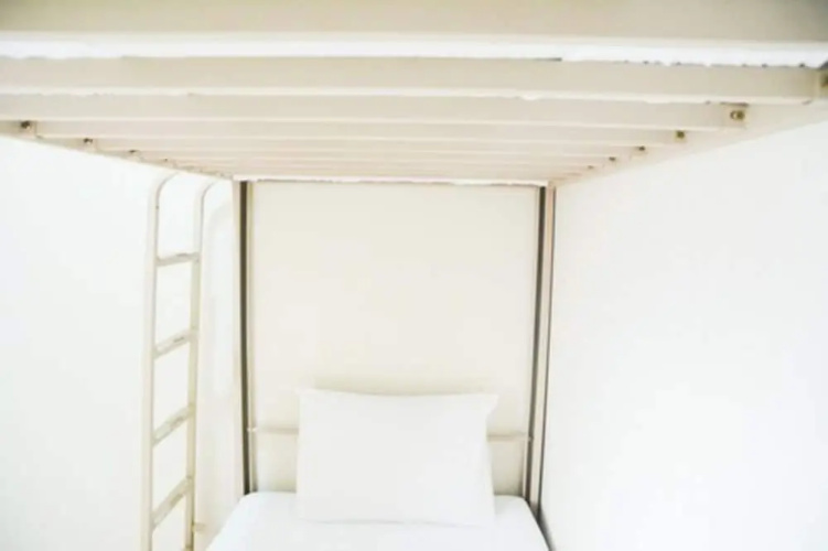 Comfortable 2BR Springlake Summarecon Apartment