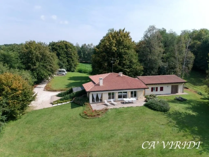 2 Bedrooms Cottage