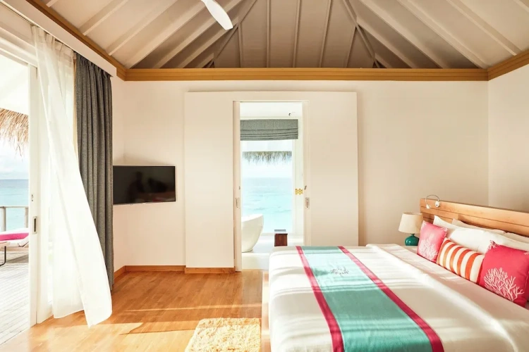 2 Bedrooms Ocean Residence with Pool