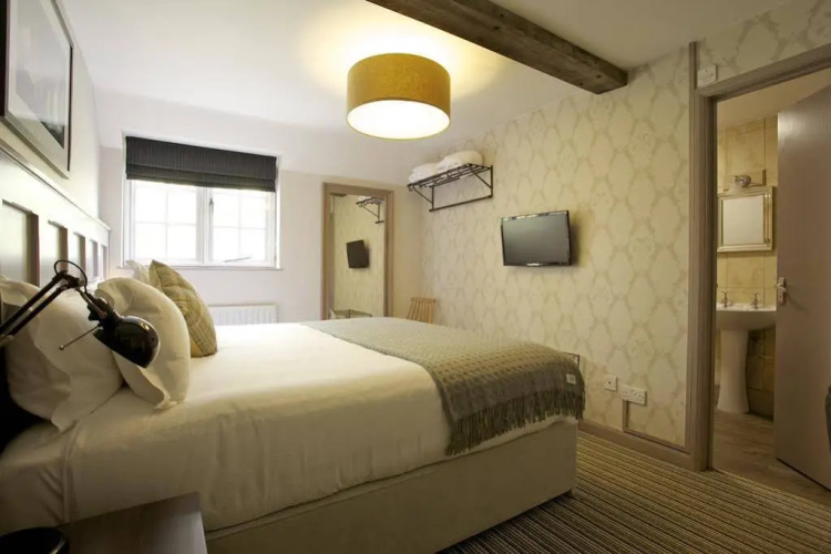 Bourne Valley Inn