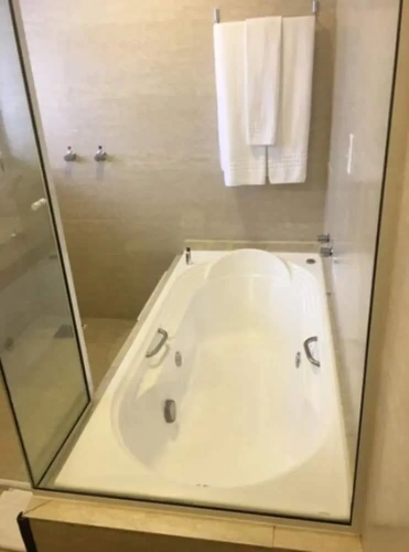 Luxury Suite