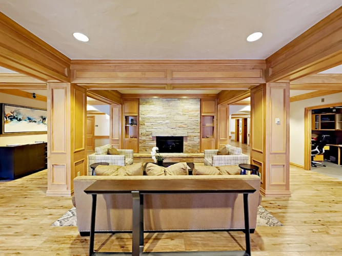 31 Avondale #105 - 3 Br Condo