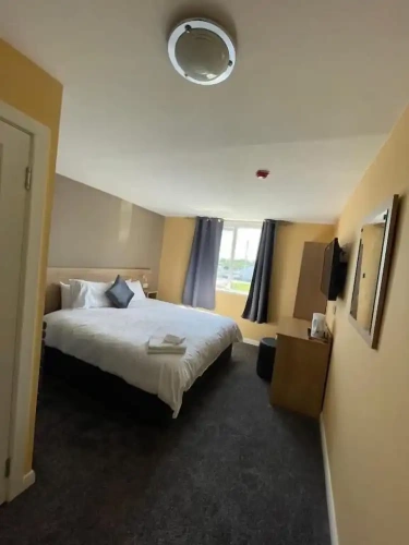 Deluxe Double room with city view