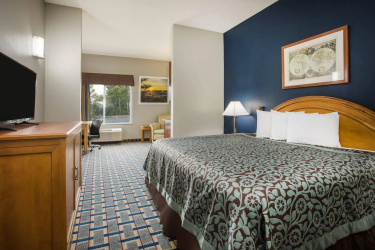 Days Inn And Suites Foley