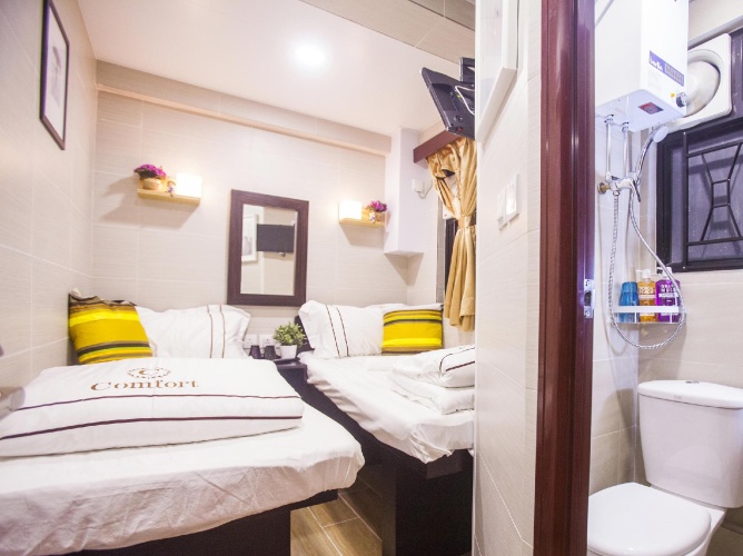 Standard Twin room
