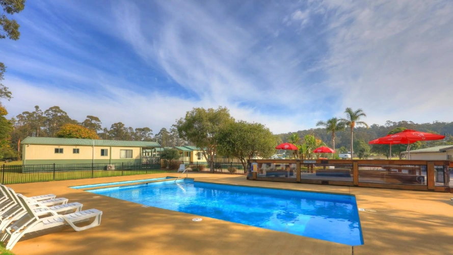 2 Bedrooms Villa