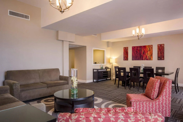 Hampton Inn & Suites Holly Springs