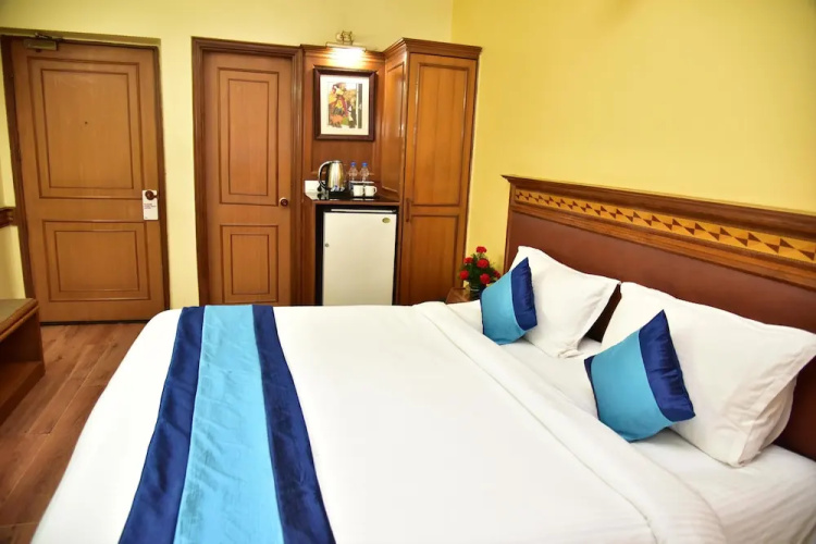 Mint Cyber Suites
