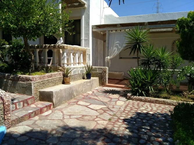 3 Bedrooms Villa with balcony