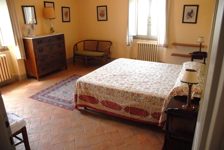 6 Bedrooms Villa
