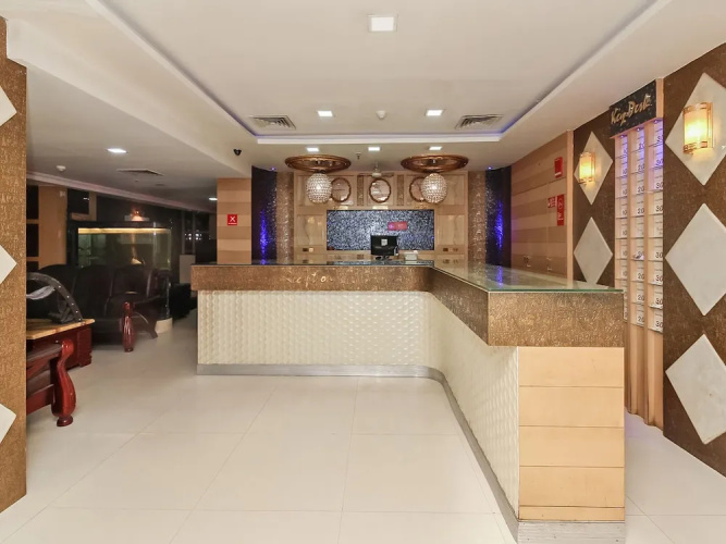 OYO 740 Hotel Suravi