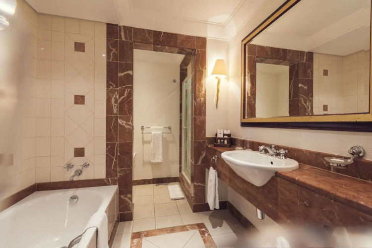 Carnival Club Hotel