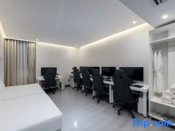 Premium Quintuple room