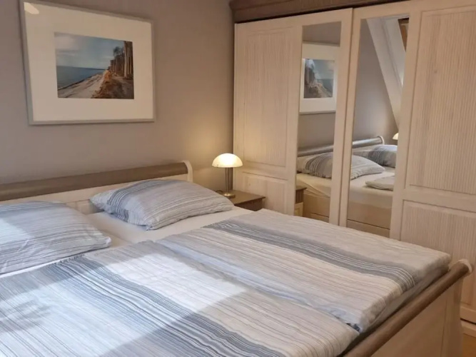 Kommodig Utkiek Modern Retreat