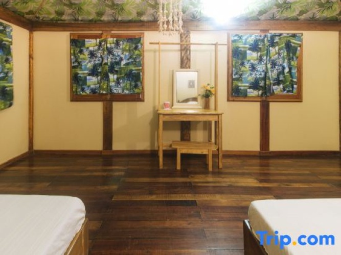 Deluxe Double room with balcony and with sea view