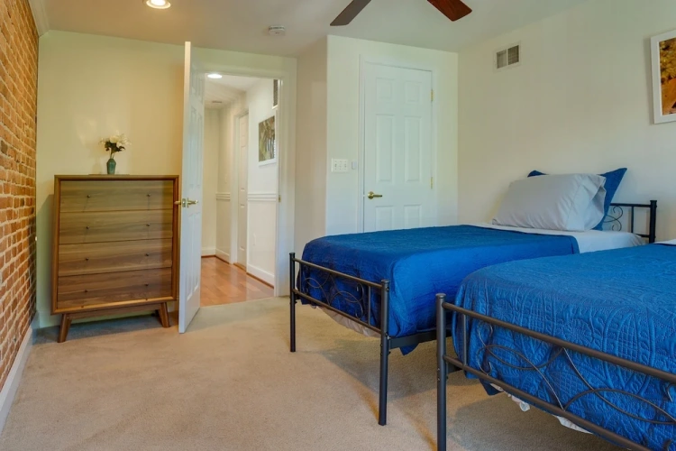 2 Bedrooms Apartment with balcony