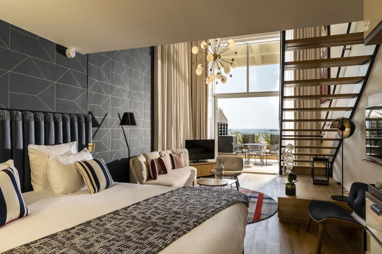 Standard Duplex room