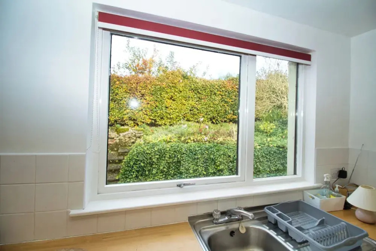Accessible Bungalow - 4 Beds 2 Baths -dog Friendly