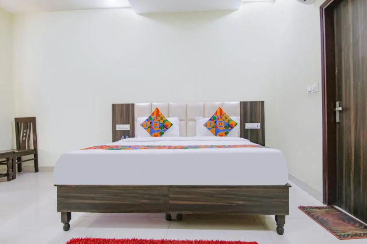 Fabhotel Galaxy View