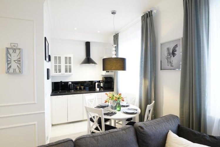 1 Bedroom Apartment