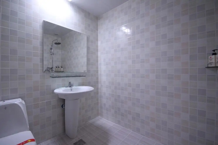 Gimhae Jangyu Check Hotel