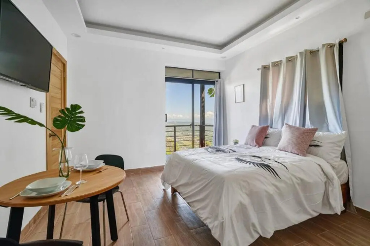 Villa Favella-Pop-Art-View-7BR-Jamaca De Dios-Balcony-Dream