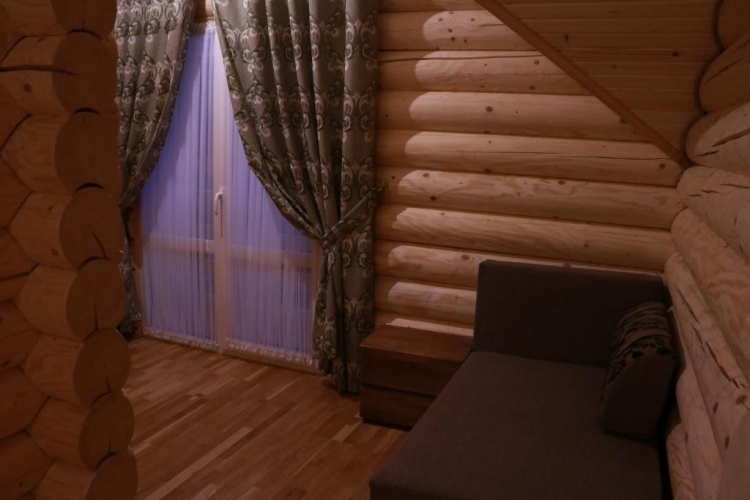 3 Bedrooms Cottage
