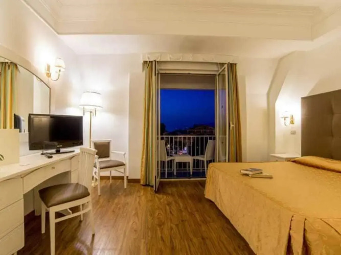 Grand Hotel Parco del SoleOver view