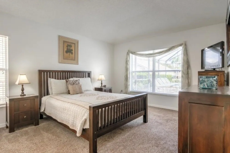 Large Pool With Game Room! 5 Bedroom Home by RedAwning