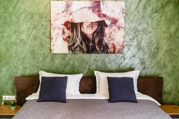 Alice apartment