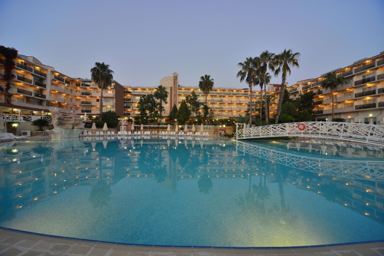 Standard Double room with pool view