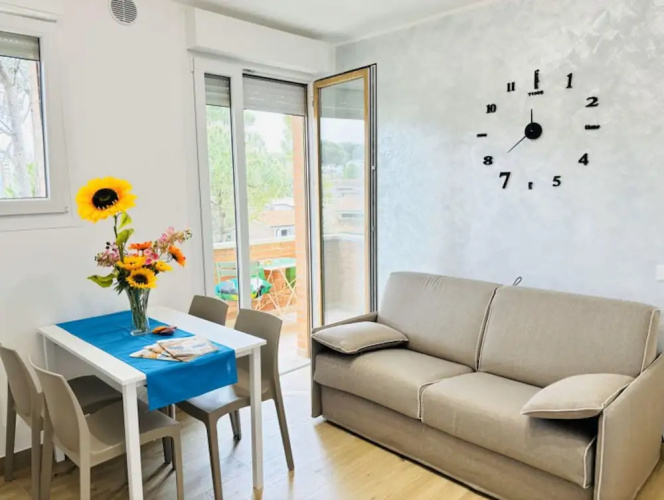 Comfy Apartment With Terrace by Beahostrentals