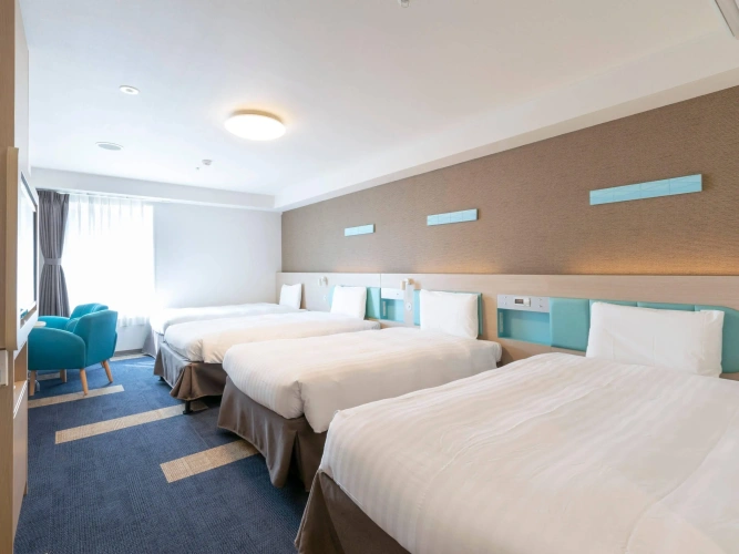 Standard Triple room