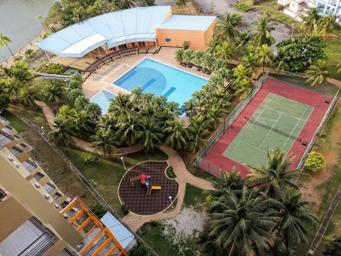 Themed Apartments @ Straits View Villas