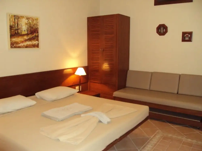 Standard Double Suite