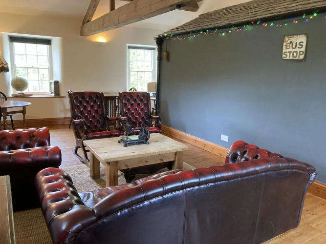 Riverside B & B