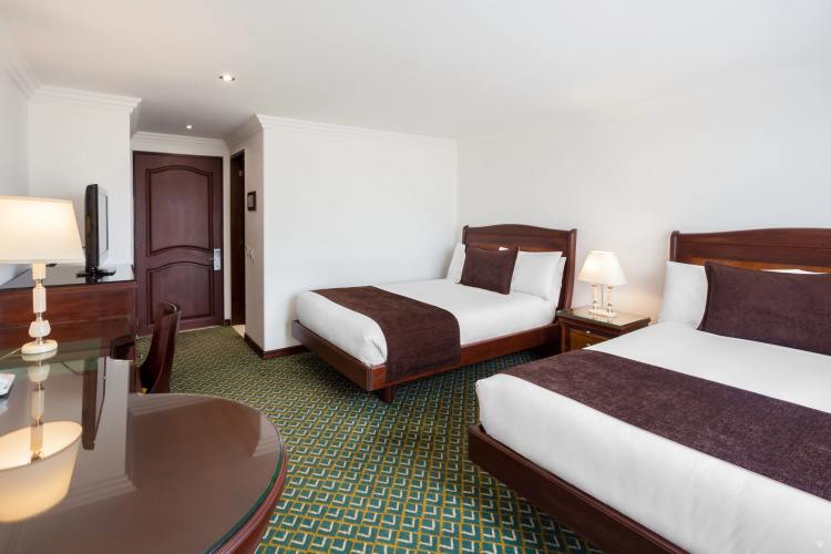 Hotel Embassy Park