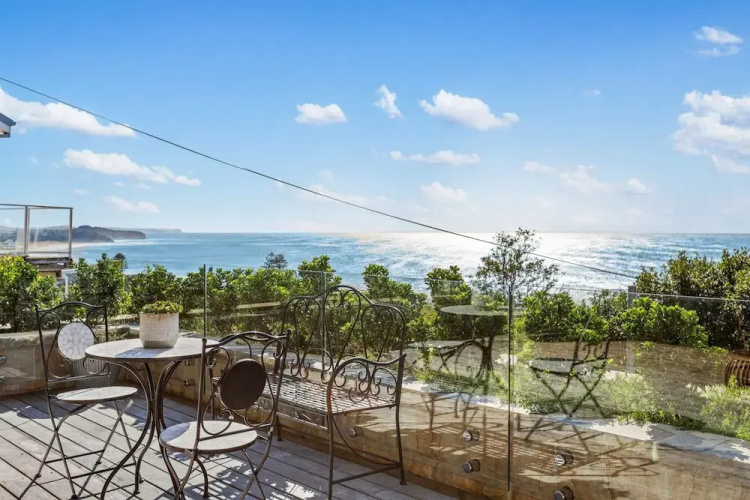 Ocean Views, Deck and Parking at Beach Apartment