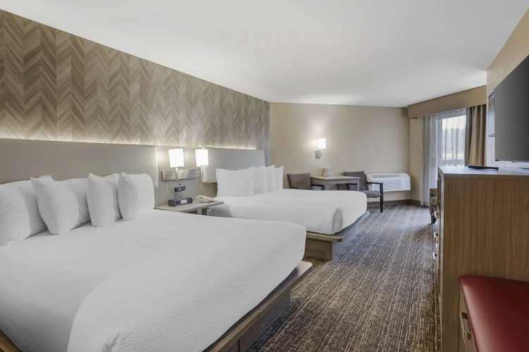 Standard Quadruple room with balcony