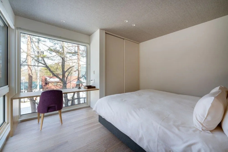 Silver Maple Chalet