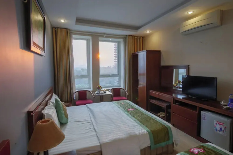 Ngan Ha Hotel